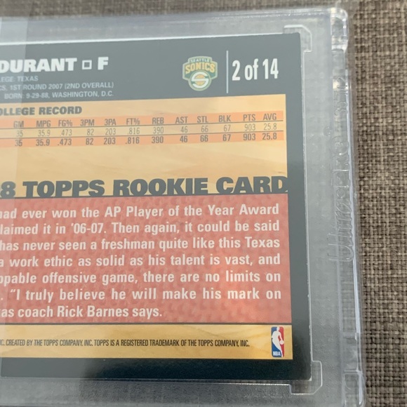 Kevin Durant ‘07 Topps Rookie Card - Picture 10 of 11